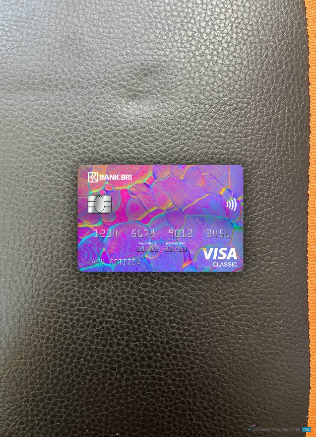Premium Herunterladen Indonesien Bank Rakyat Indonesien (BRI) Visa Classic Karte Foto-Look Vorderseite Photoshop Vorlage