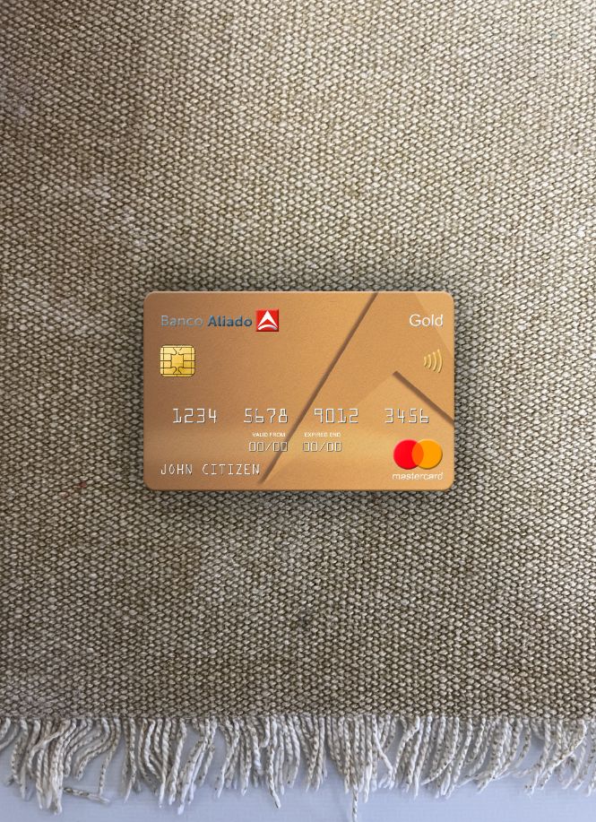 Professionelle Herunterladen Panama Banco Aliado Bank Mastercard Gold Foto-Look Vorderseite Photoshop Vorlage