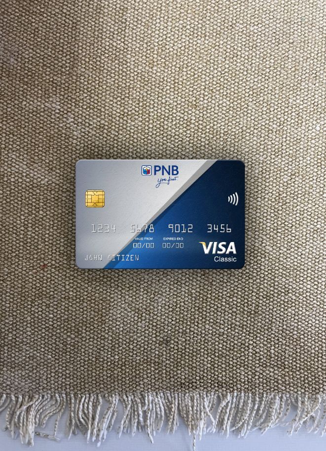 Premium Herunterladen Philippinen National Bank (PNB) Visa Classic Karte Foto-Look Vorderseite Photoshop Vorlage