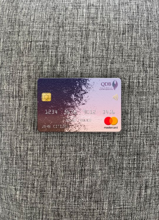 Hochwertige Herunterladen Katar Entwicklung Bank Mastercard Foto-Look Vorderseite Photoshop Vorlage