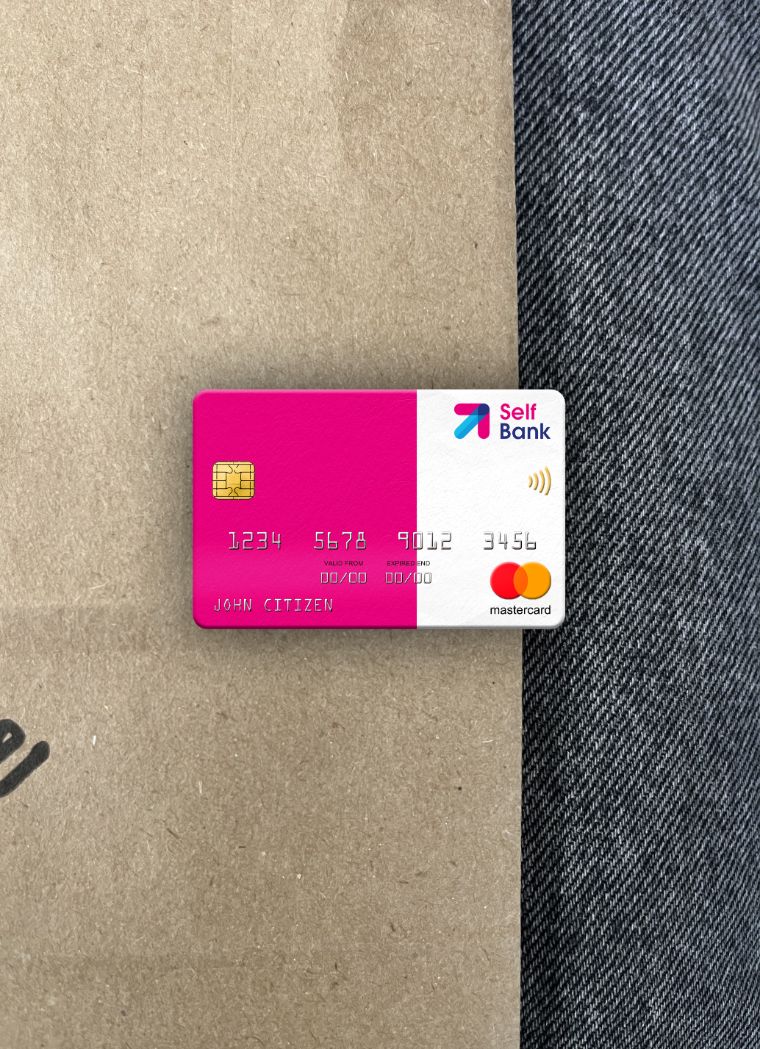 Editierbare Herunterladen Spanien Self Bank Mastercard Foto-Look Vorderseite Photoshop Vorlage