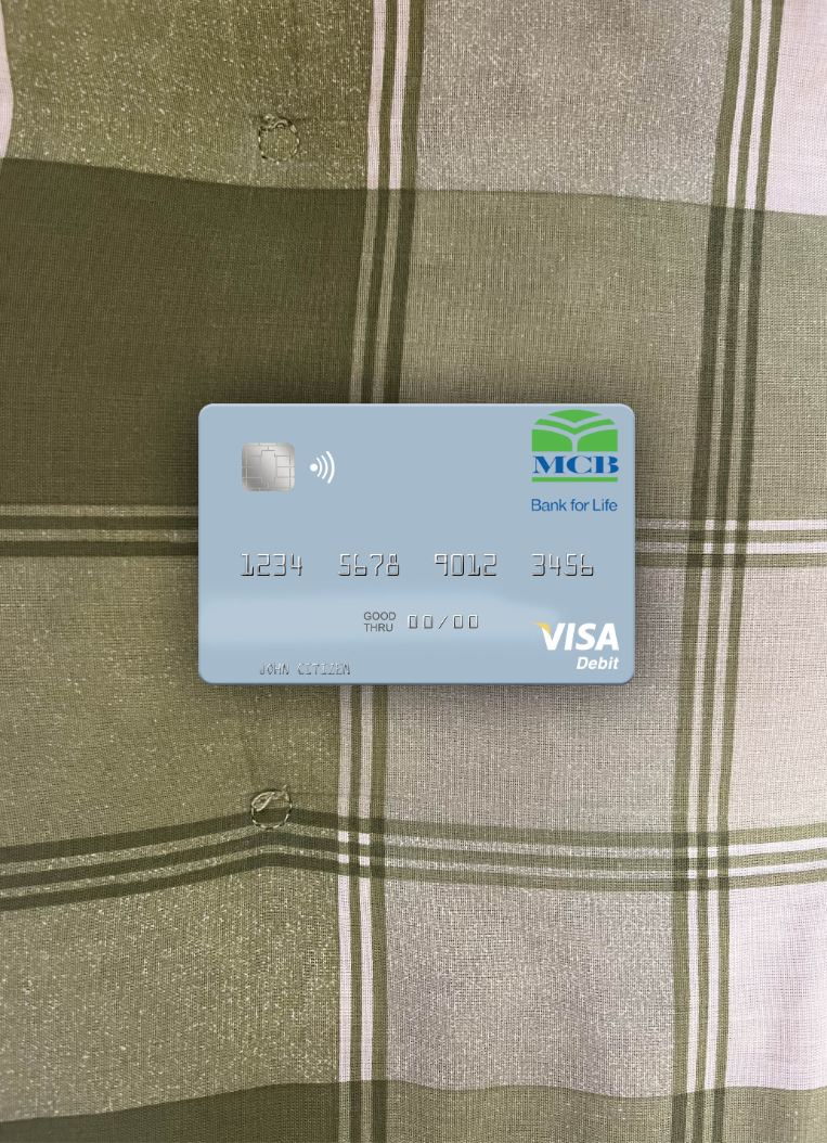Professionelle Herunterladen Vereinigte Arabische Emirate MCB Bank Visa Debit Karte Foto-Look Vorderseite Photoshop Vorlage