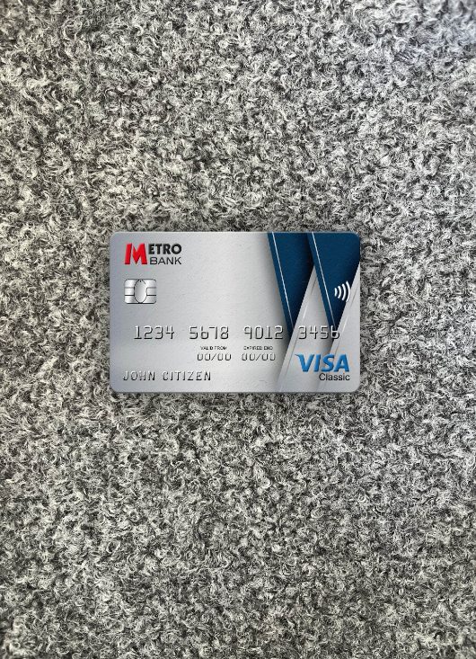 Professionelle Herunterladen Vereinigtes Königreich Metro Bank Visa Classic Karte Foto-Look Vorderseite Photoshop Vorlage