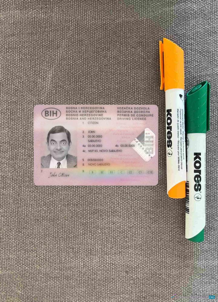 Редактируемый Скачать Босния и Герцеговина Driving License Фотоэффект Лицевая Сторона Photoshop Шаблон