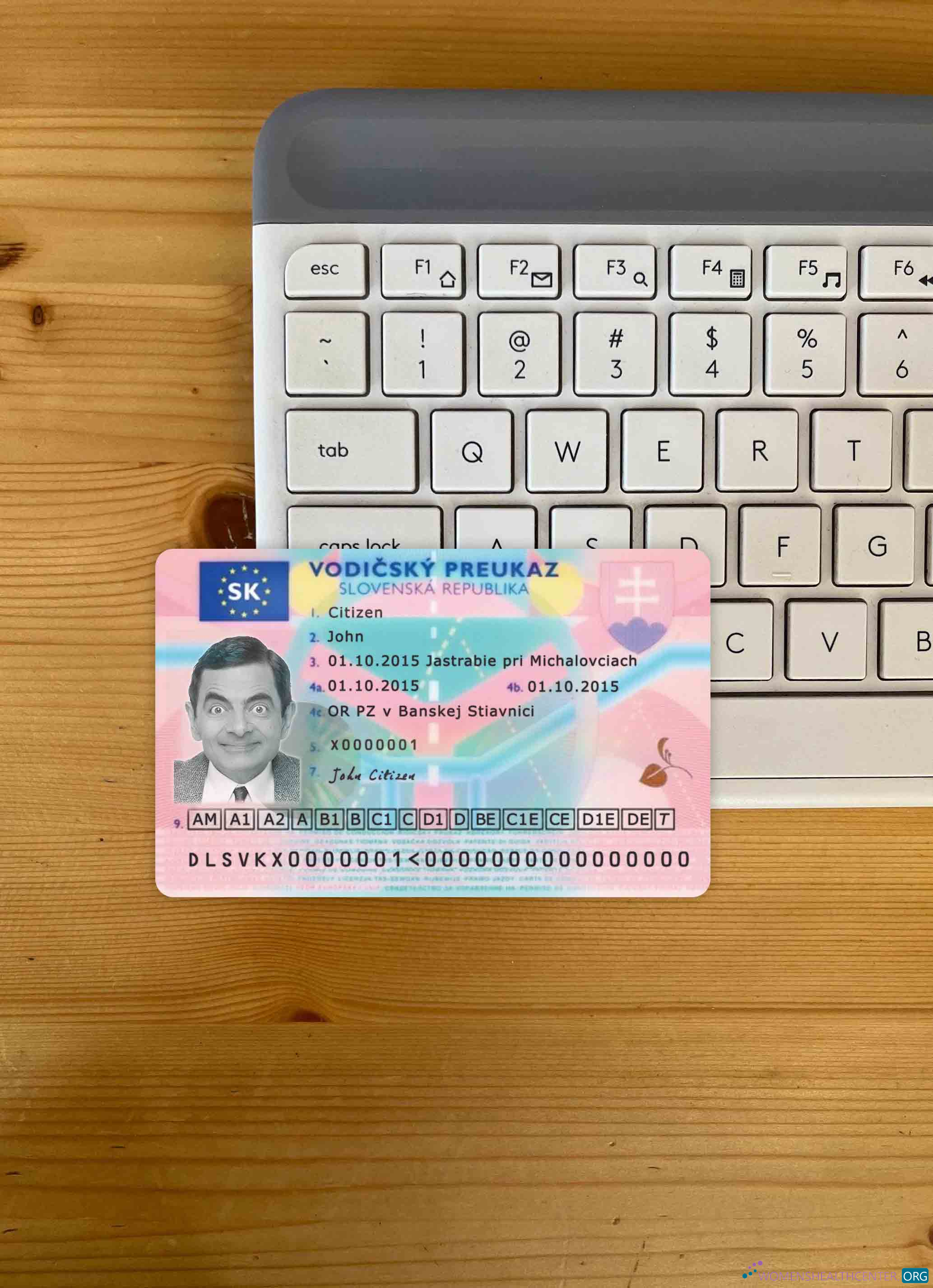 Реалистичный Скачать Словакия Driving License Фотоэффект Лицевая Сторона Photoshop Шаблон