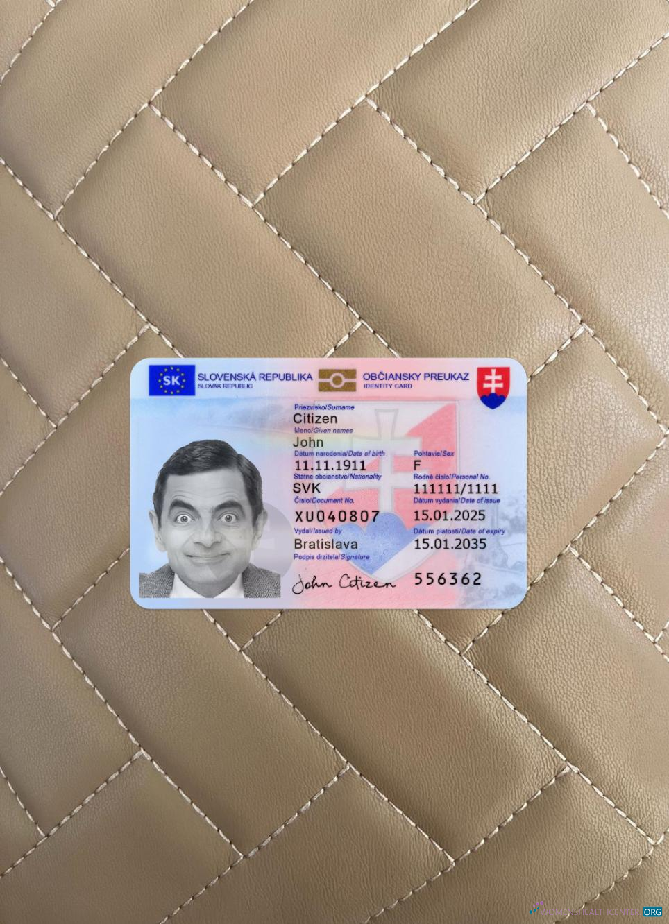 Качественный Скачать Словакия ID Карта 2025 Настоящее Время Фотоэффект Лицевая Сторона Photoshop Шаблон